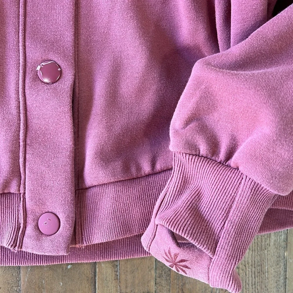 Athleta rose snap